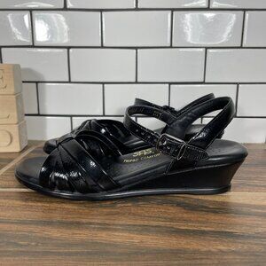 SAS Strippy Womens Size 6 Narrow Shoes Black Patent Leather Quarter Strap Sandal
